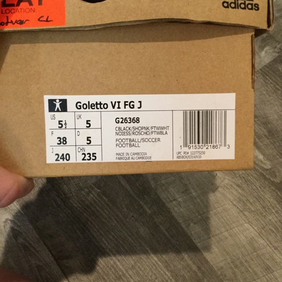 Cleats - Picture 2 of 7